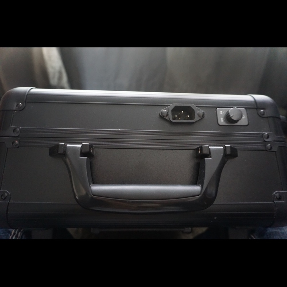 Shany Cosmetics Mini Studio Lighted Travel Case - Picture 6 of 8